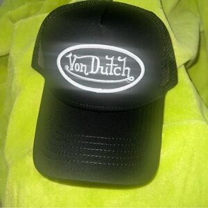 Von Dutch Black and White Original Trucker Hat with Patch Logo NWT